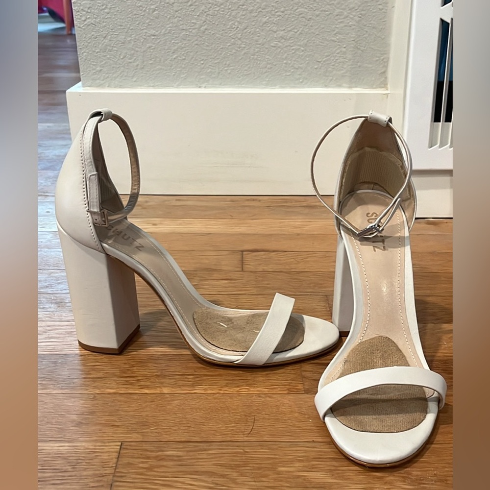 Schutz white leather heeled sandal - size 9.5